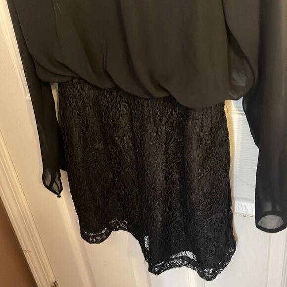 BCBGeneration Long sleeve romper small Black - Picture 3 of 10